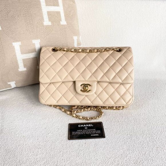 Chanel Handbags - Chanel Women Pre-Loved Bag Very Good Condition